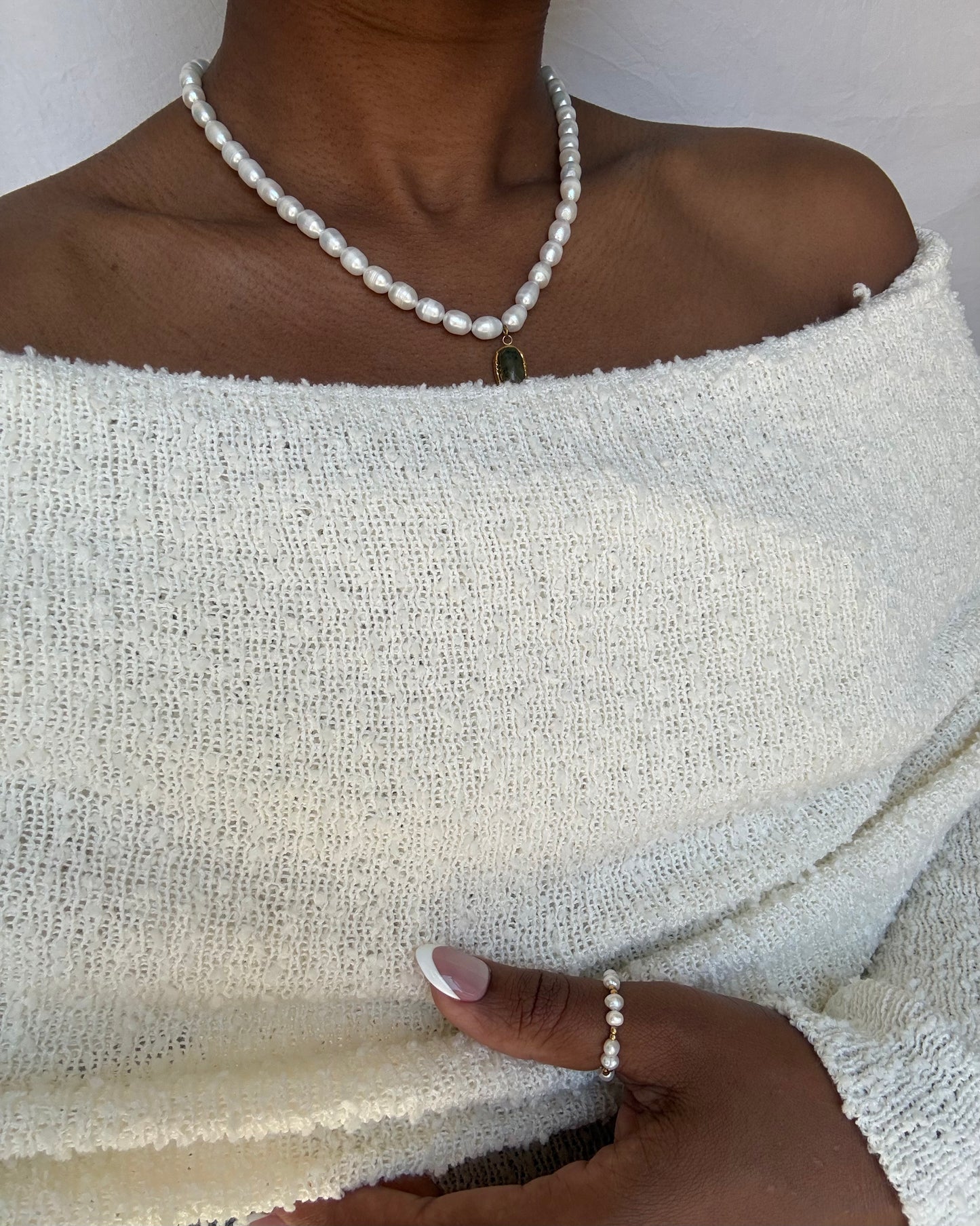 OLIVÉA NECKLACE