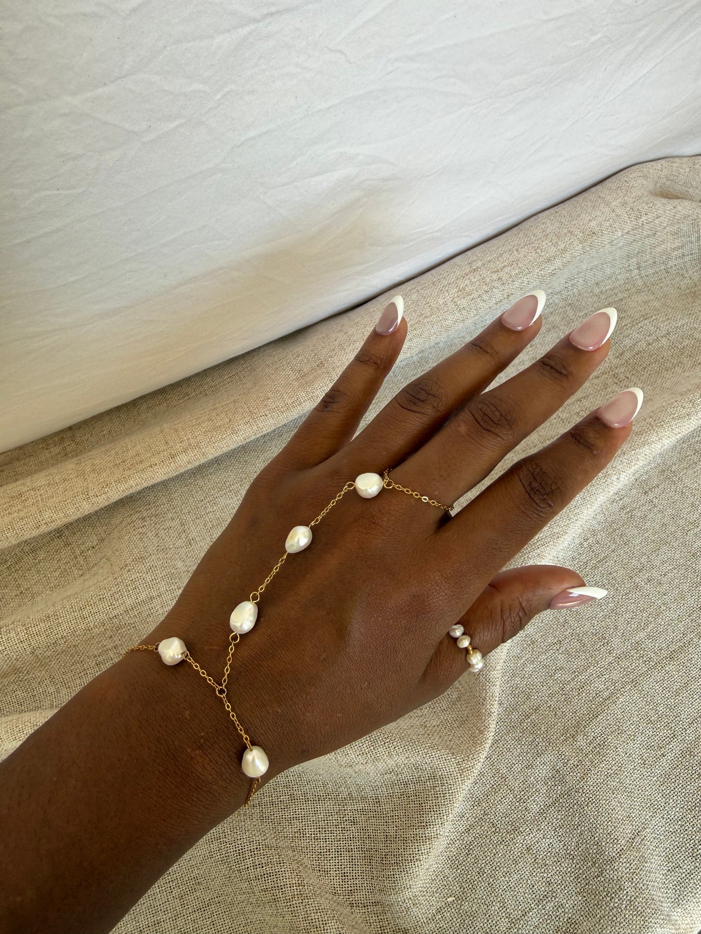CELESTIAL HAND CHAIN