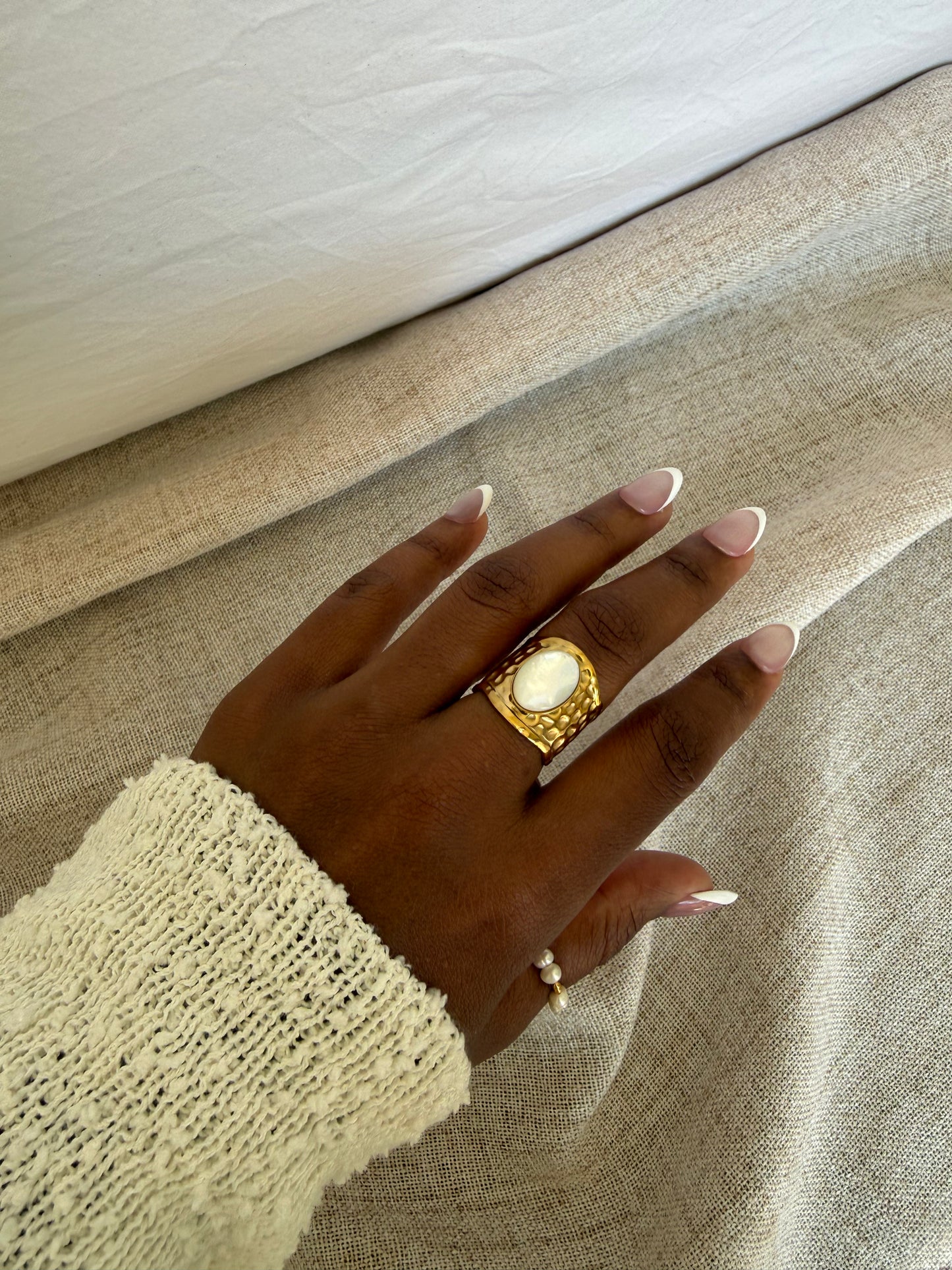 GOLDEN REEF RING